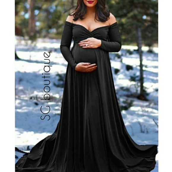 🆕⭐ Maternity off the shoulder maxi dress - Picture 1 of 6